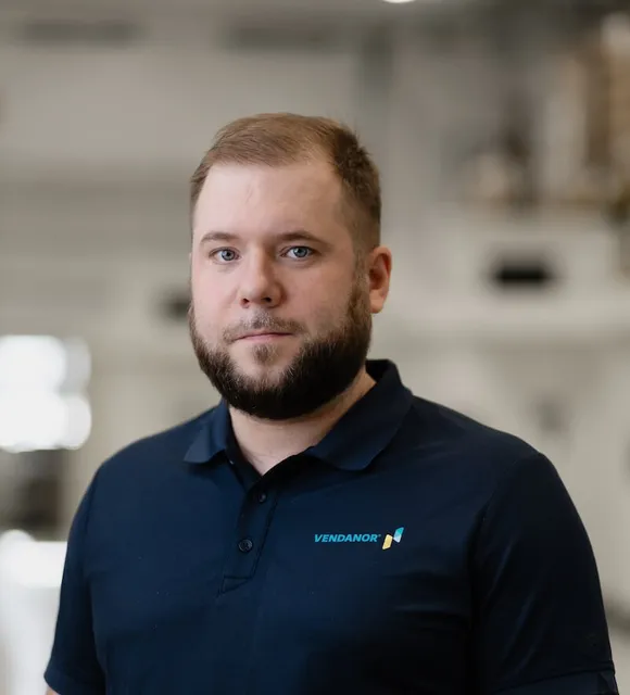 Mykyta Lysenko, Systementwickler – Vendanor